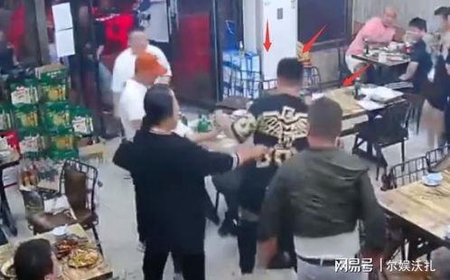 唐山男子爆料事件视频,真相与争议交织的街头冲突 第2张 唐山男子爆料事件视频,真相与争议交织的街头冲突 第2张