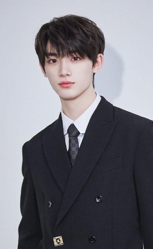 娱乐吃瓜君丁程鑫,娱乐吃瓜界的风云人物 第3张 娱乐吃瓜君丁程鑫,娱乐吃瓜界的风云人物 第3张